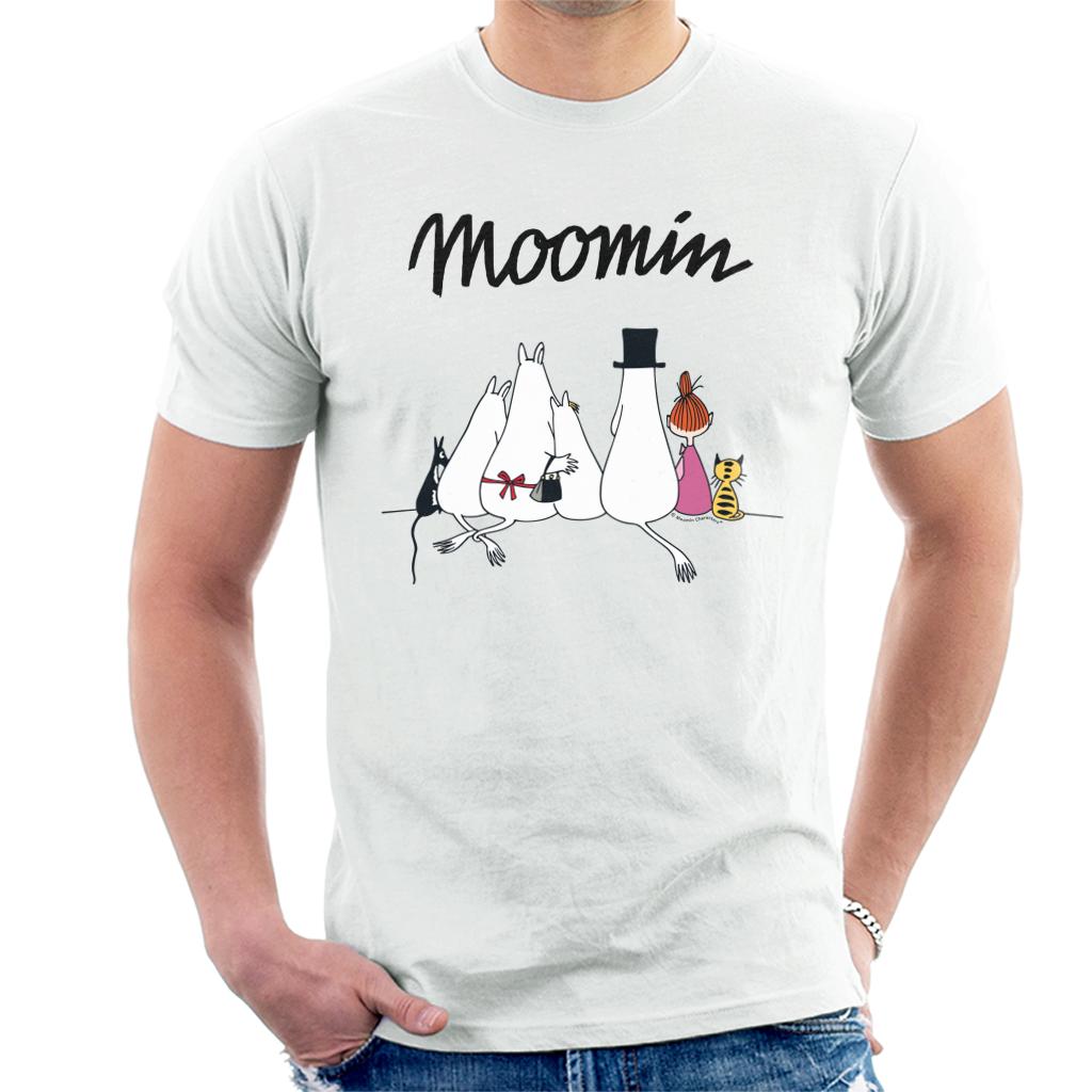 Moomin Family Sitting Men's T-Shirt product image 1
